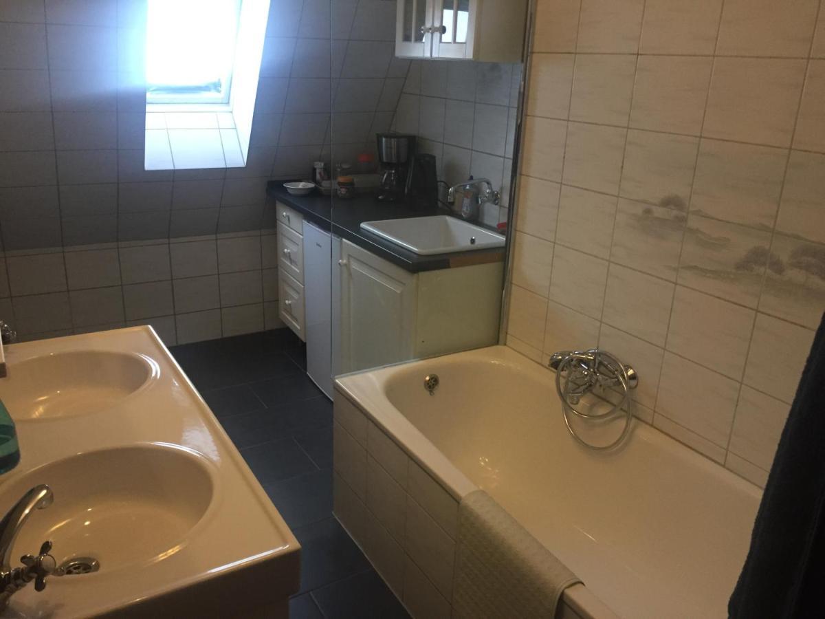 Hennekens Hof Guest house 2*
