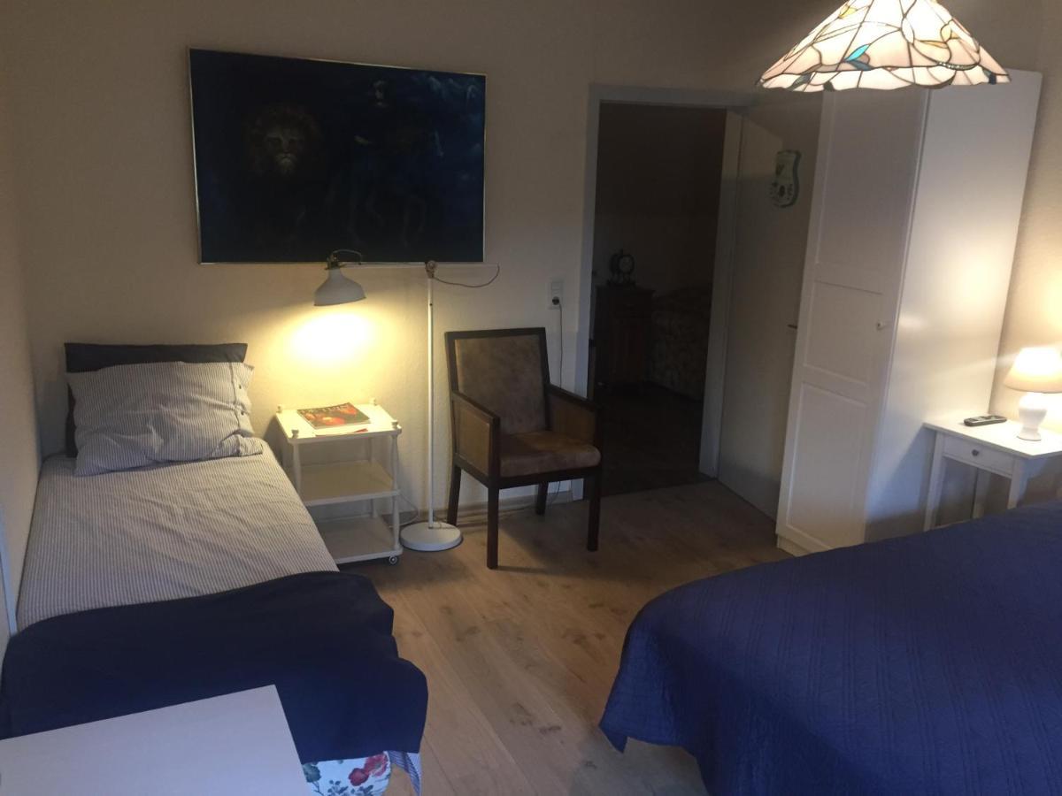 Hennekens Hof 2*