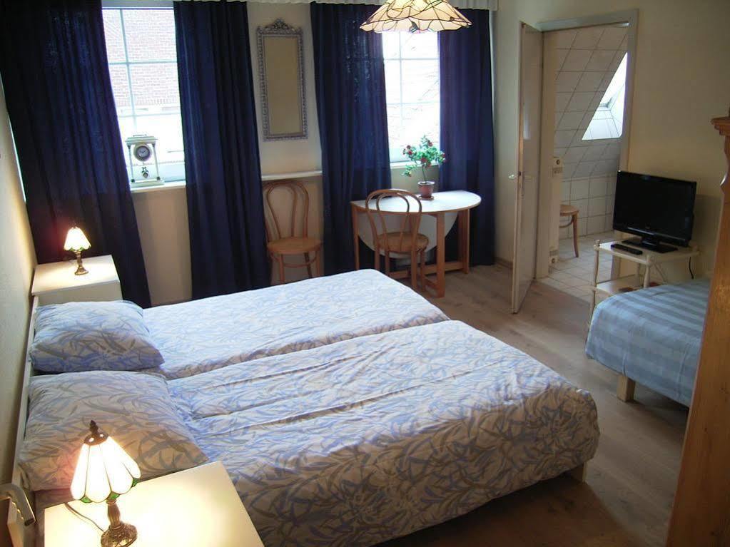 Guest house Hennekens Hof 2*